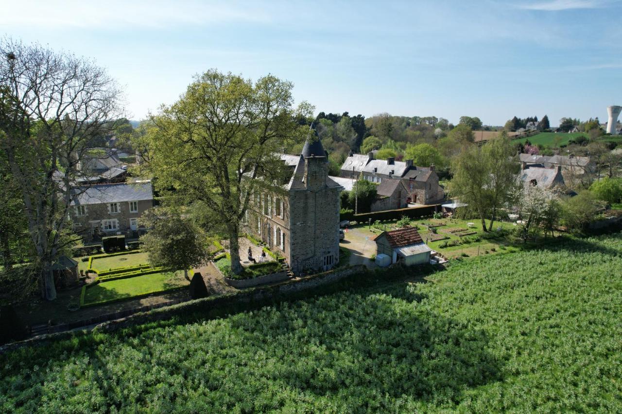 Le Manoir De La Bigotiere Bed and Breakfast Pleslin-Trigavou Eksteriør billede